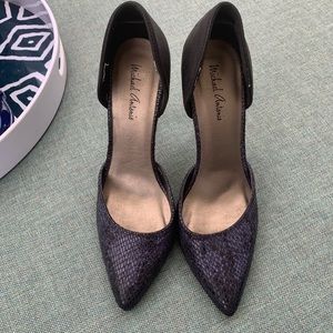Michael Antonio black snakeskin heels